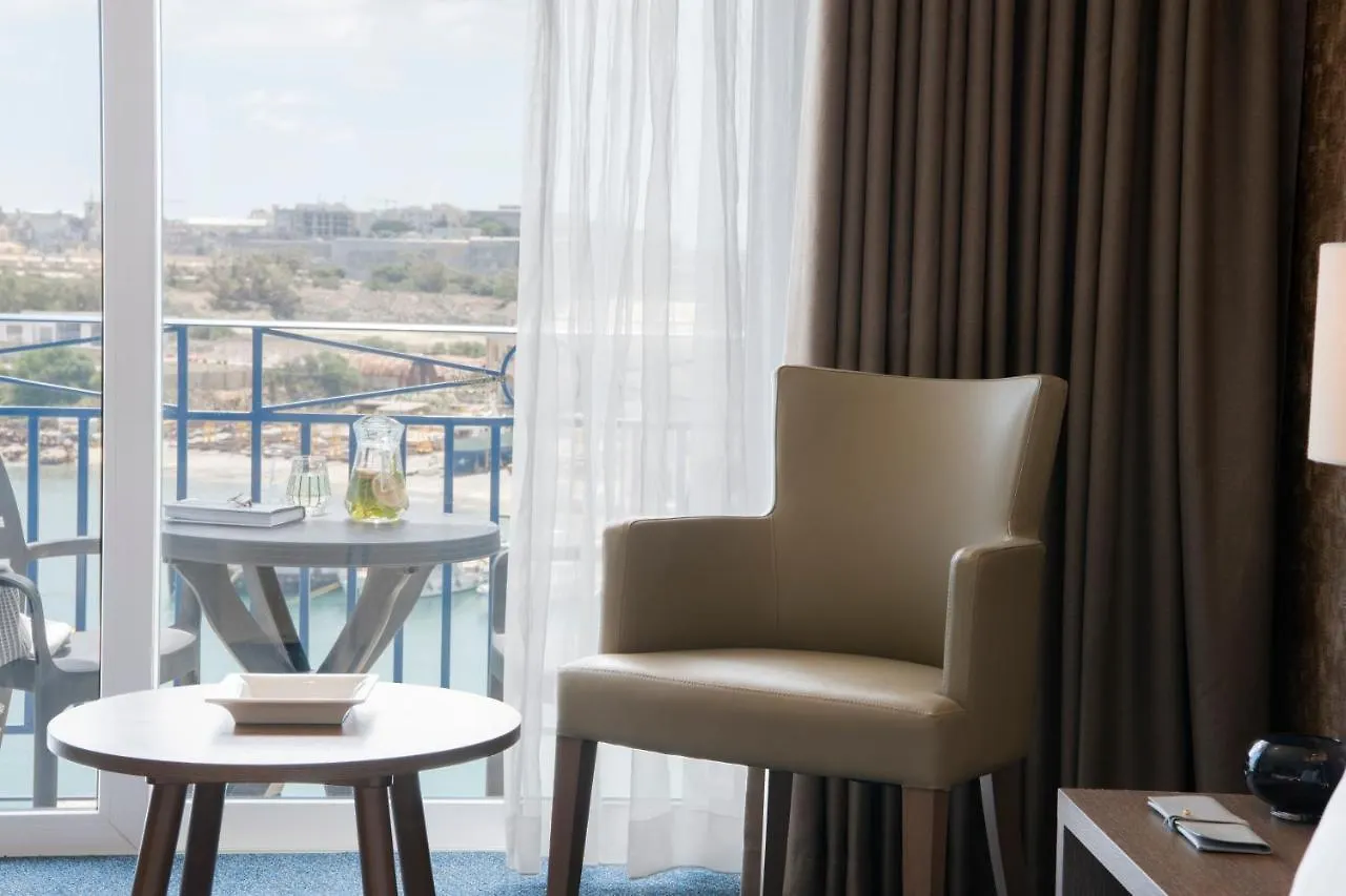****  Waterfront Hotel Sliema Malta