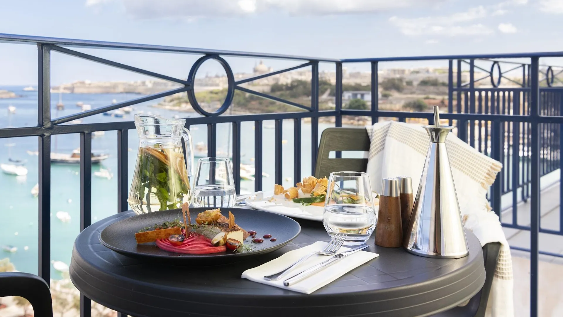 Waterfront Hotel Sliema