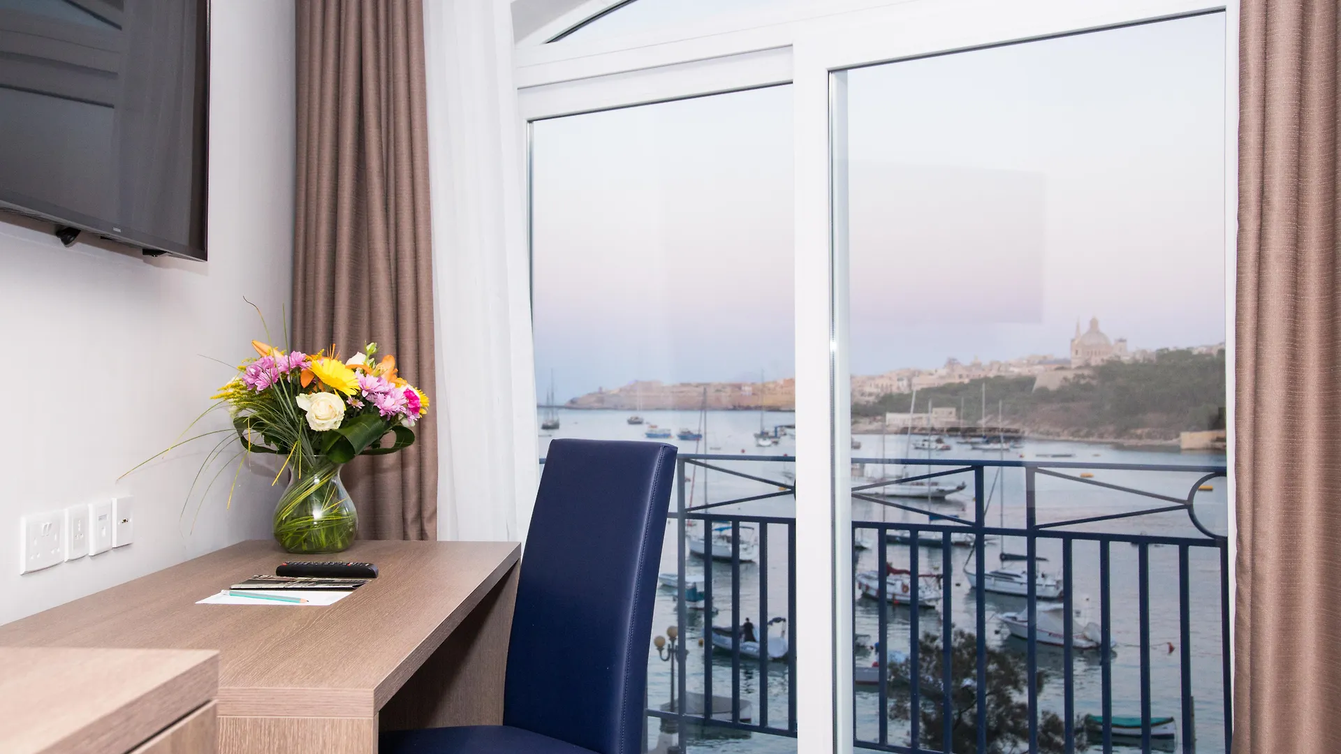 Waterfront Hotel Sliema