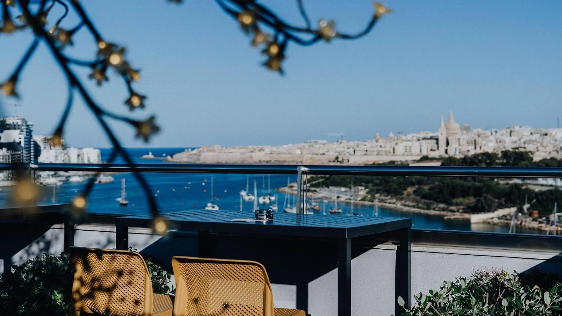 Waterfront Hotel Sliema