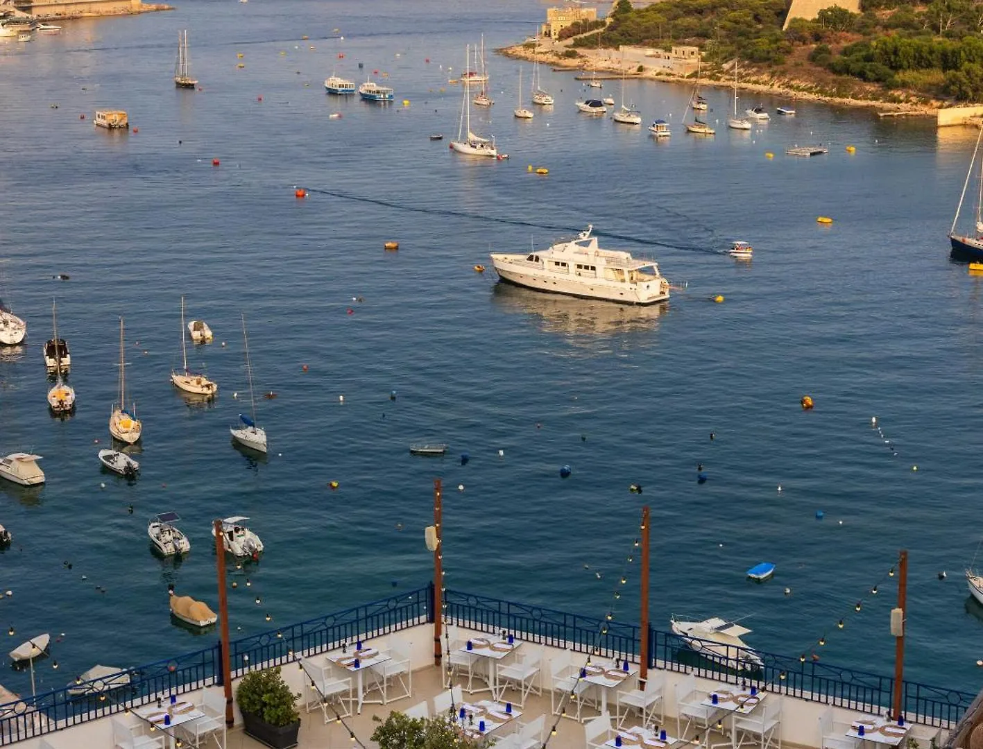 Waterfront Hotel Sliema