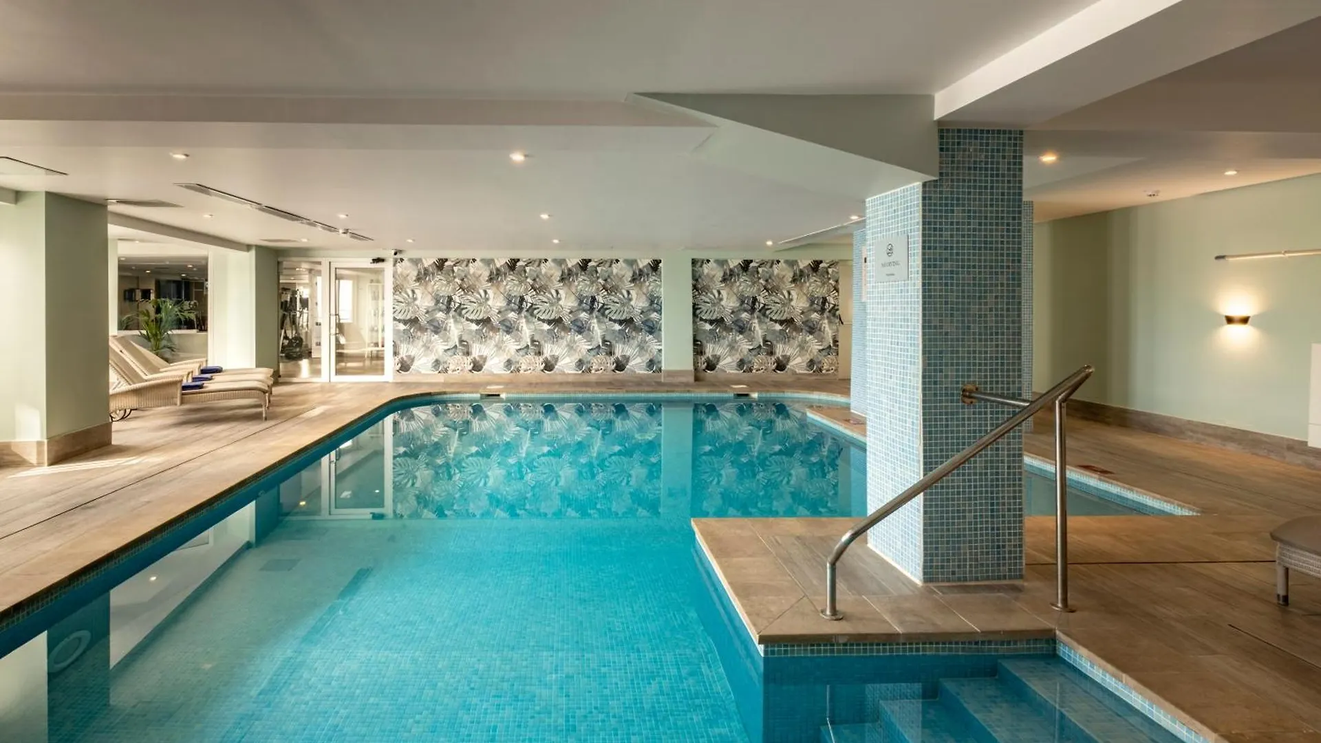 ****  Waterfront Hotel Sliema Malta